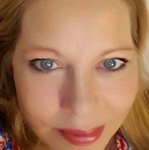 Meet your Posher, Pam